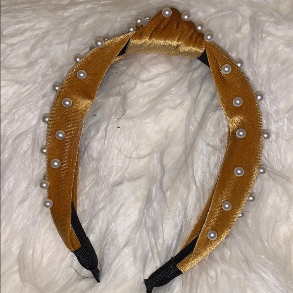 Turban headband with pearls - Picture 2 of 3